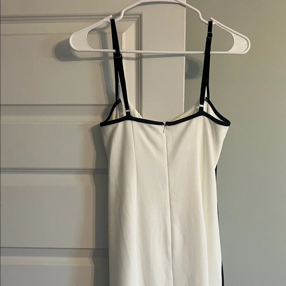 Selfie Leslie White Dress with Midnight Accents - Picture 4 of 5